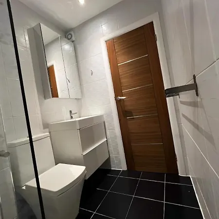 Nice Studio Shepherd'S Bush London Near Everything Exterior photo