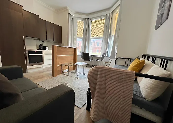 Nice Studio Shepherd\'S Bush London Near Everything